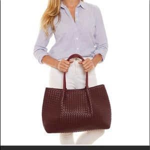 NWT Lulu Dharma hand woven tote, handbag, purse-burgundy